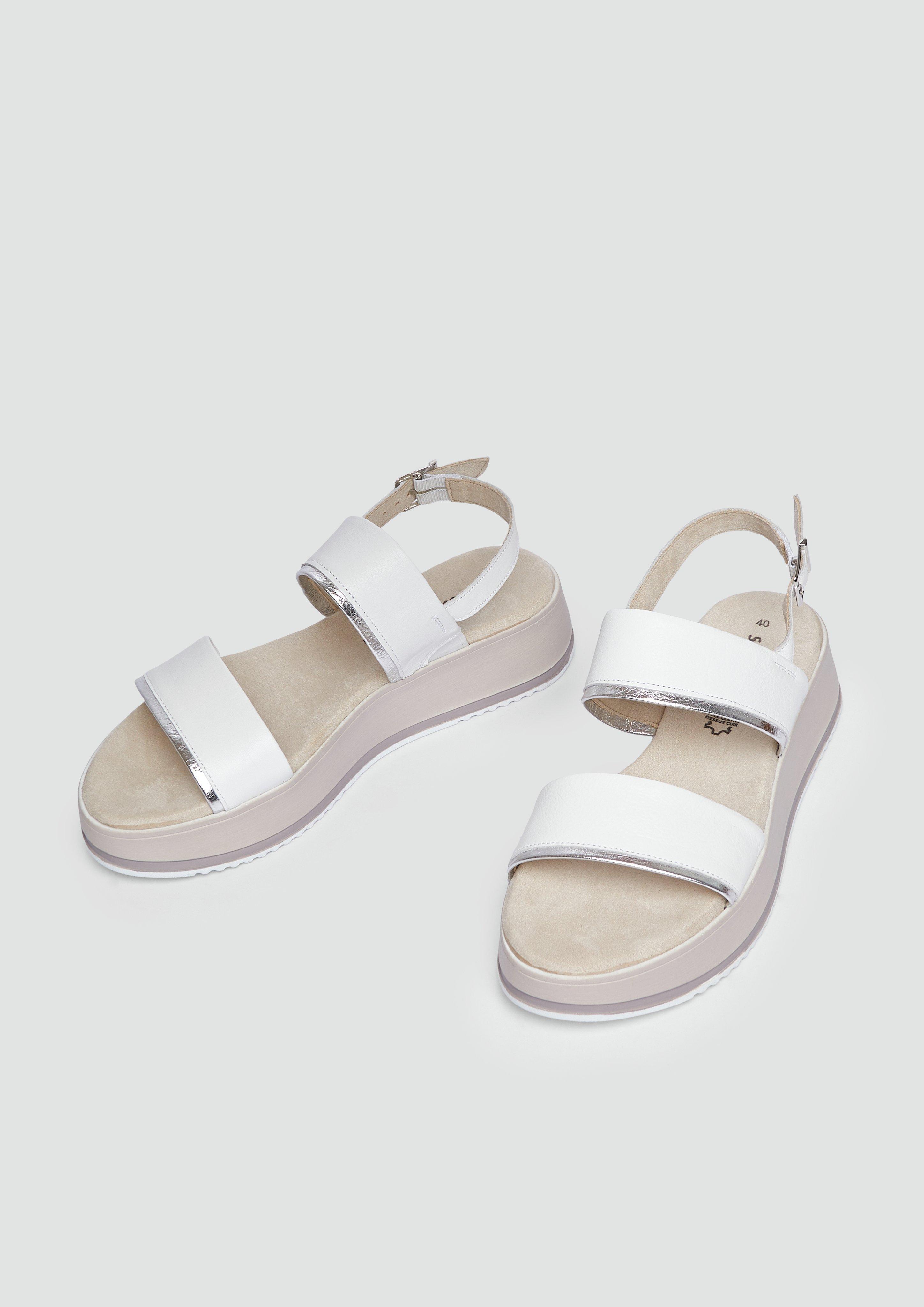 Sandalen in 193, 410 & 090