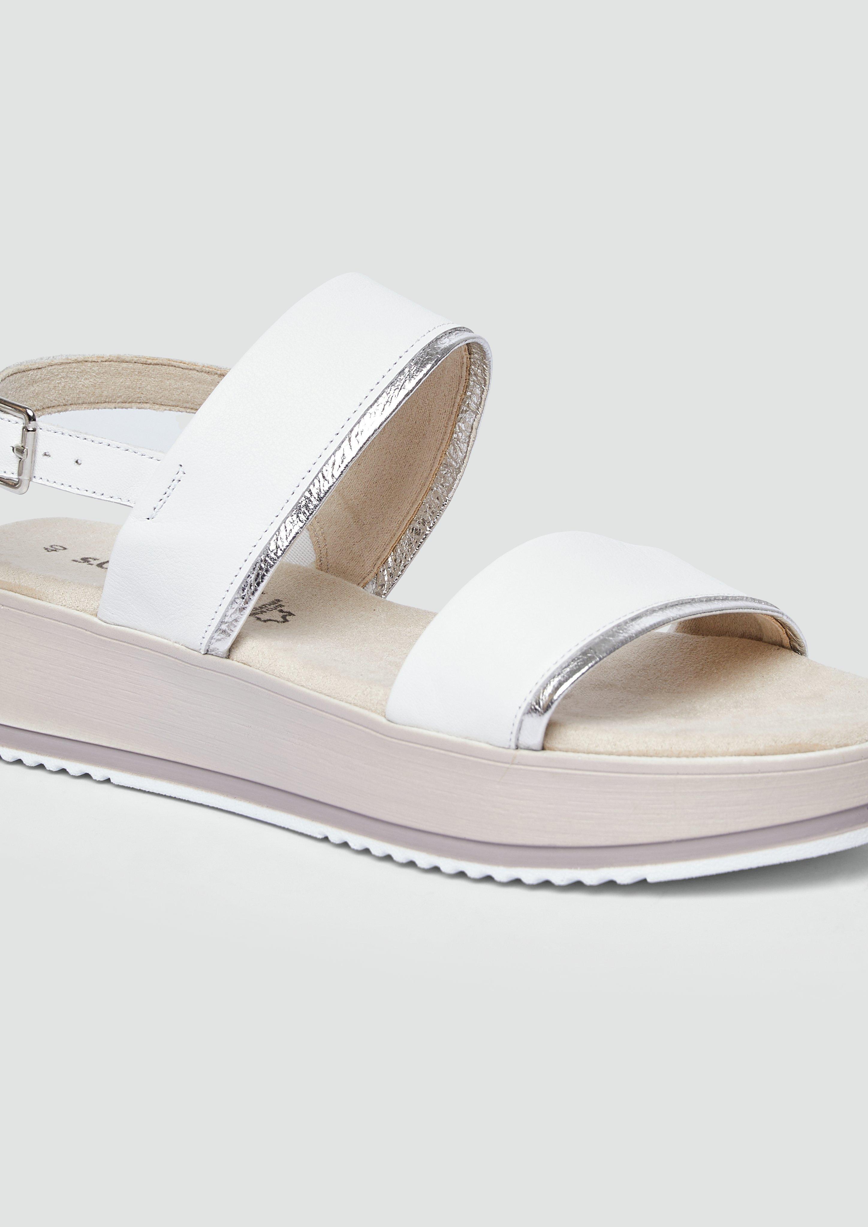 Sandalen in 193, 410 & 090