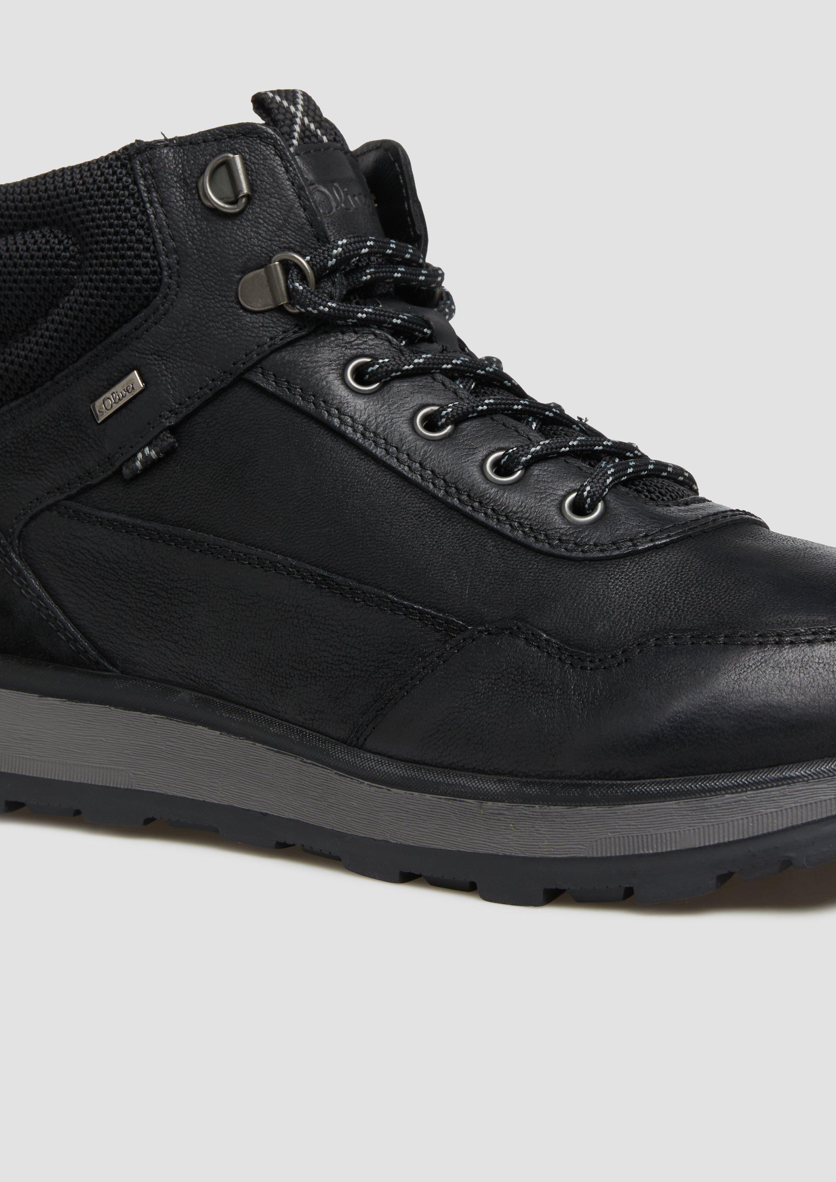 Laarzen in 001, 305 & 302