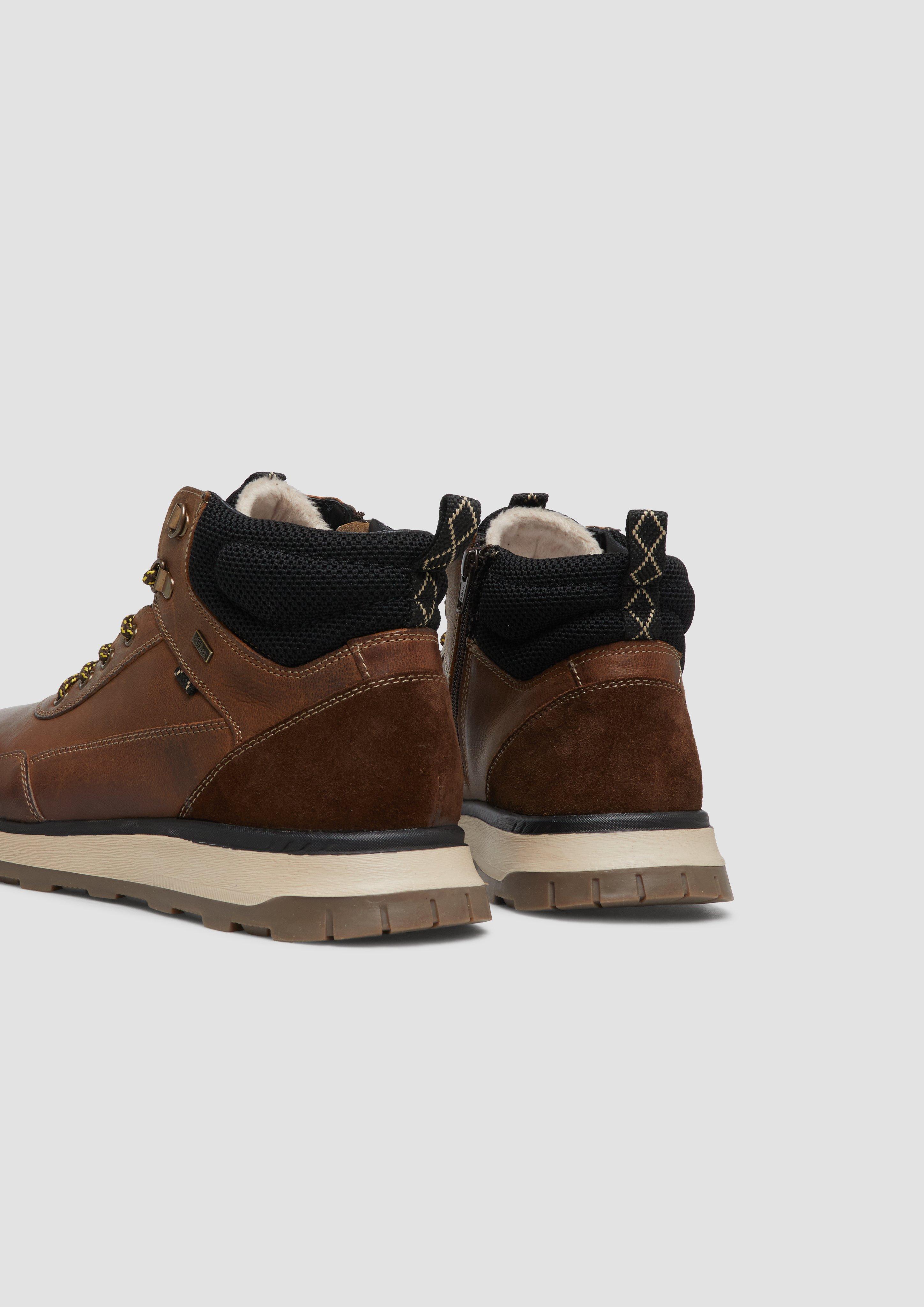 Laarzen in 305, 001 & 302