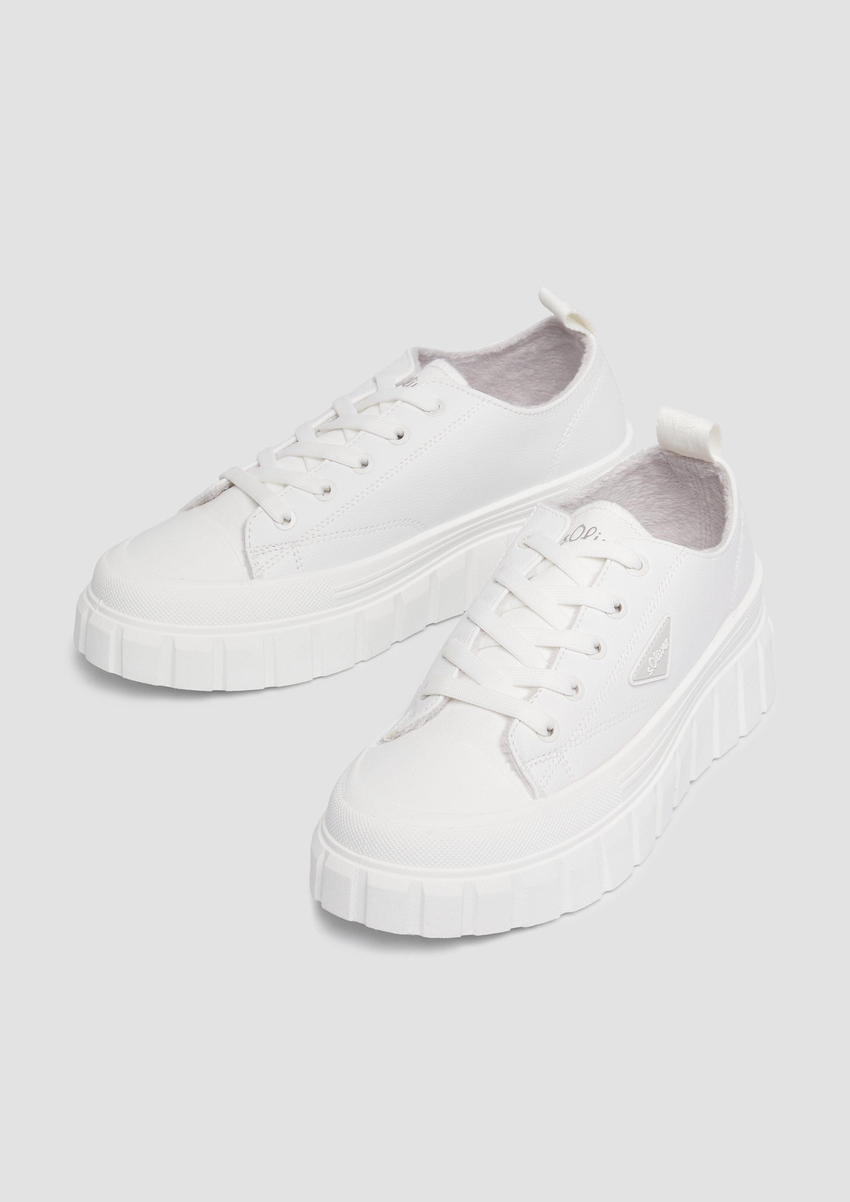 Čevlji z vezalkami in 100, 007, 001 & 345