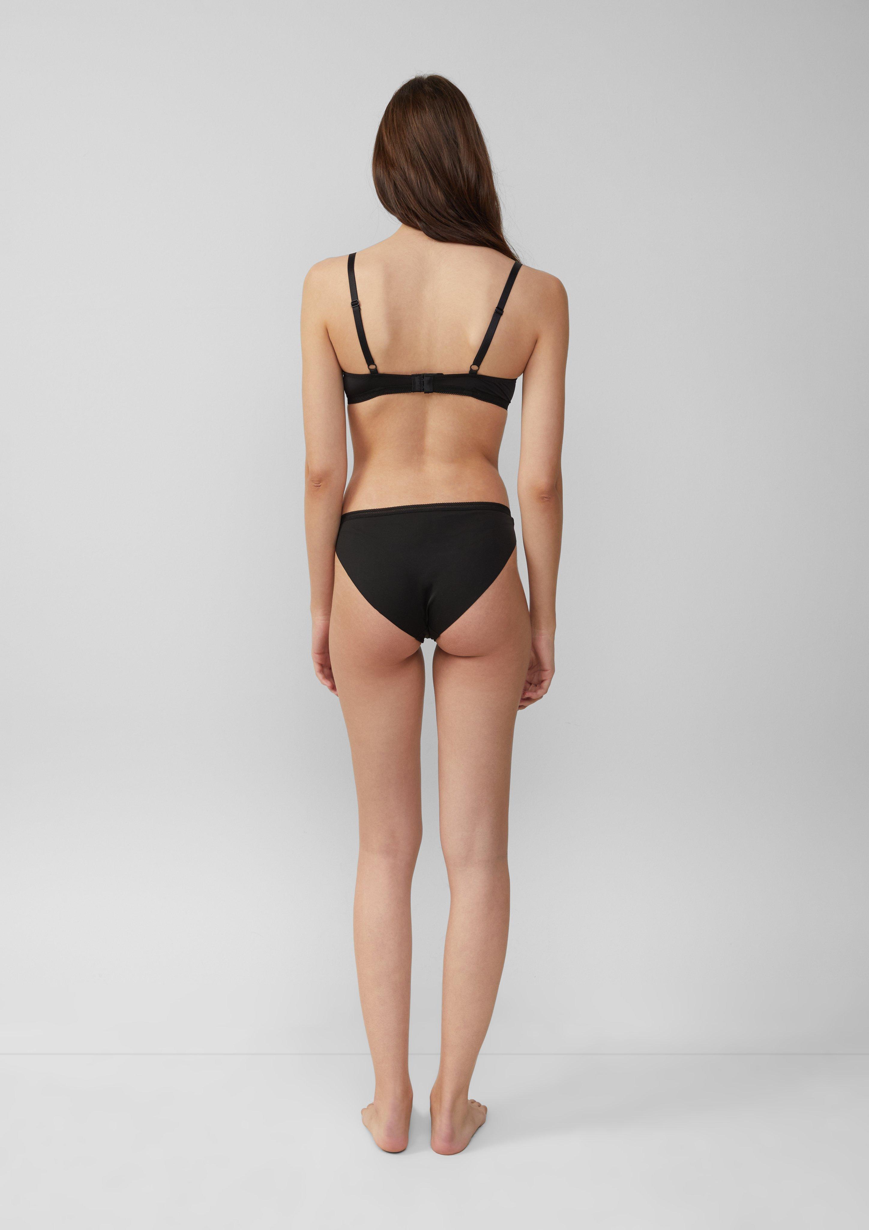 Briefy in 4215, 1493 & 9402