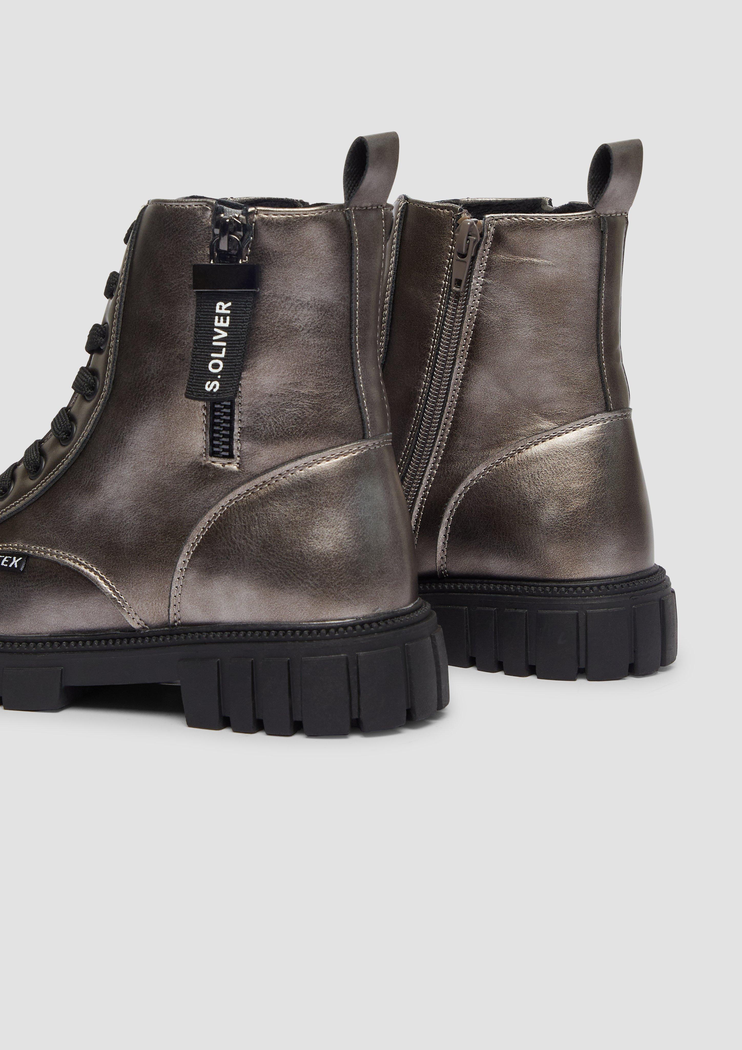 Laarzen in 915, 550, 022 & 018