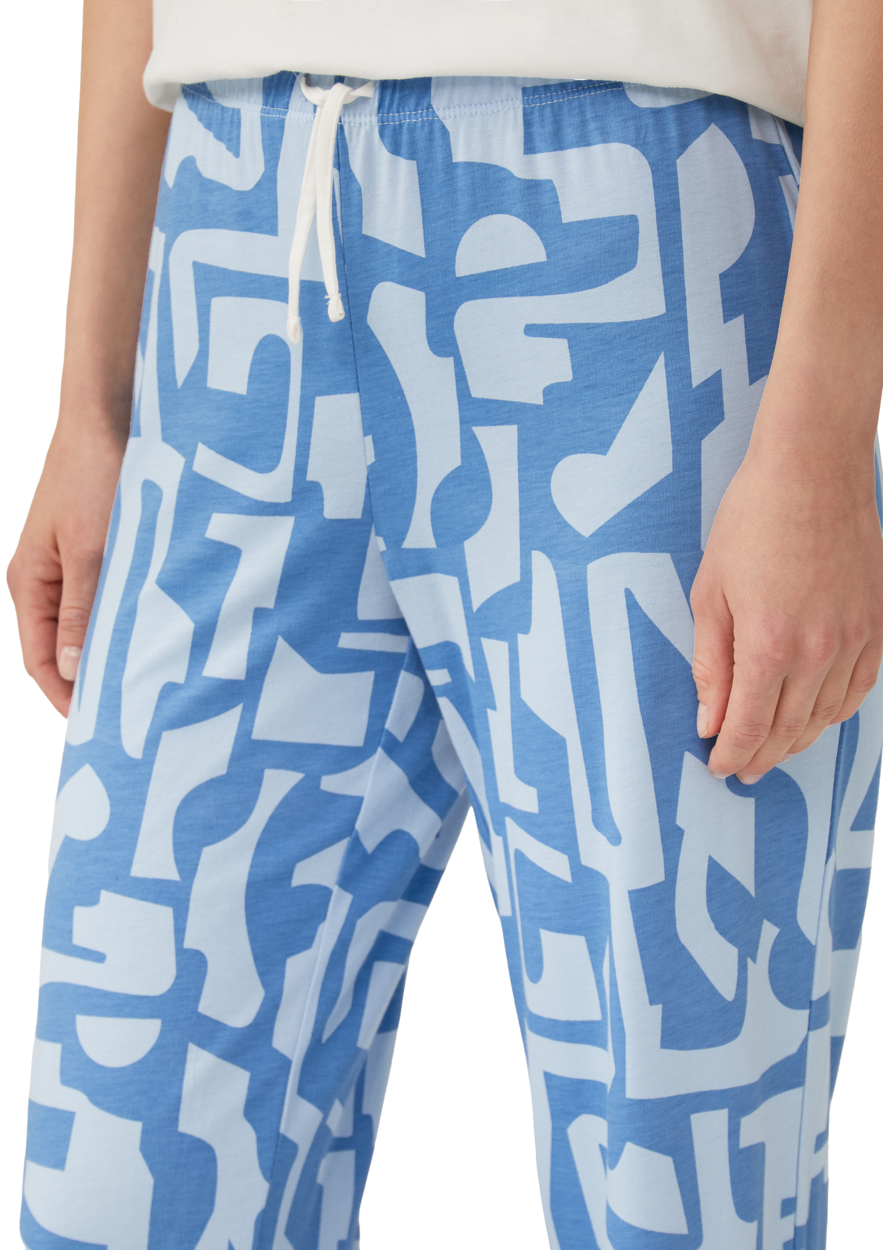 Thumbnail - Pyjama