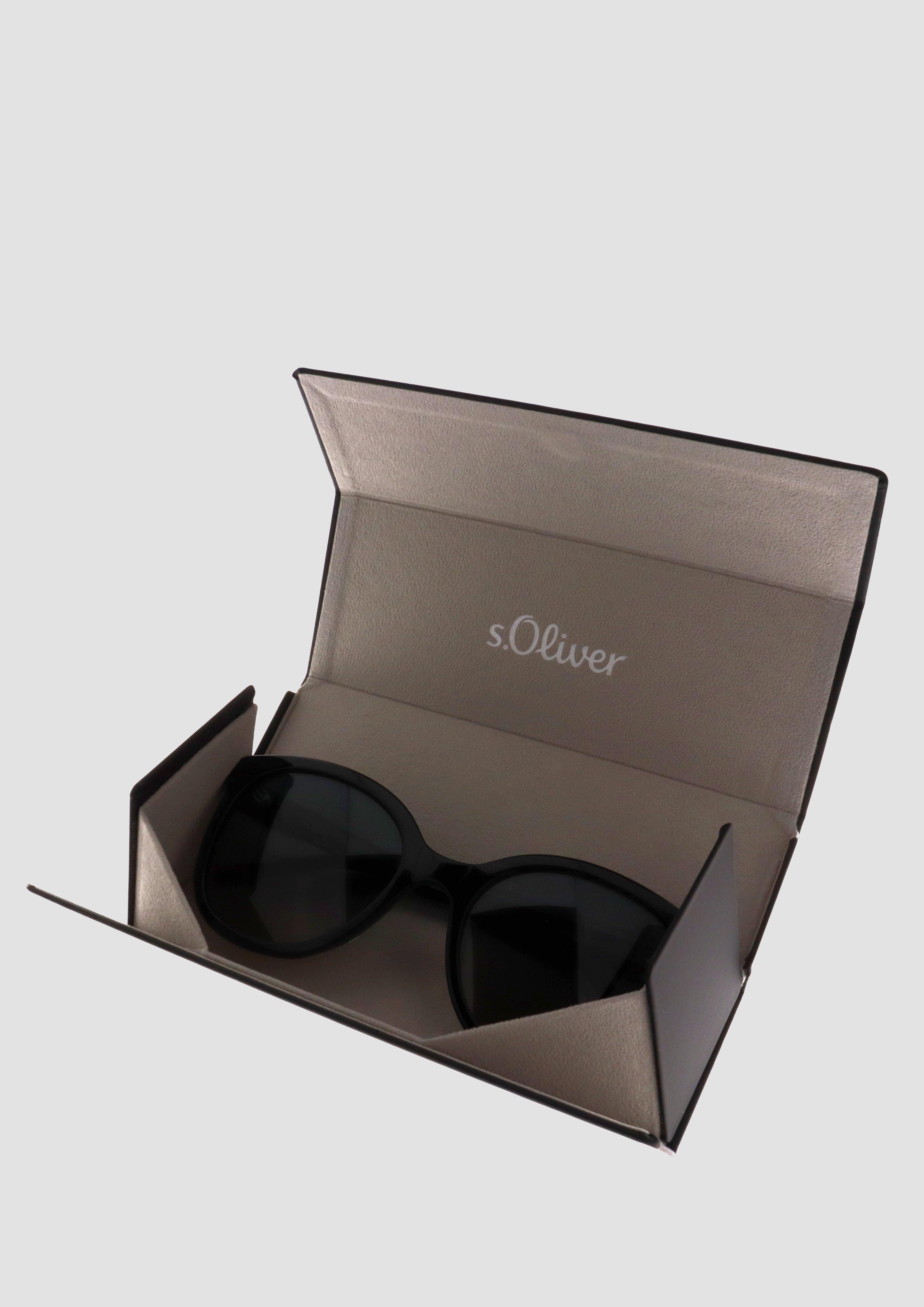 Sonnenbrille in 0100, 8000 & 9999