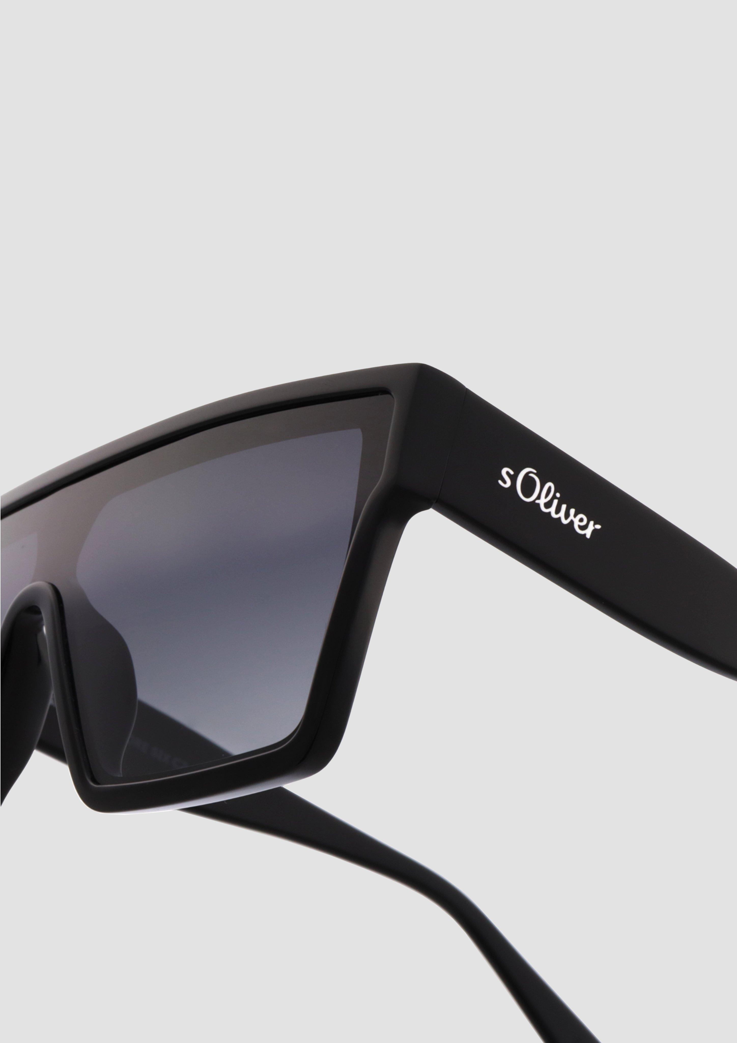 Zonnebril in 9999, 0100 & 8000