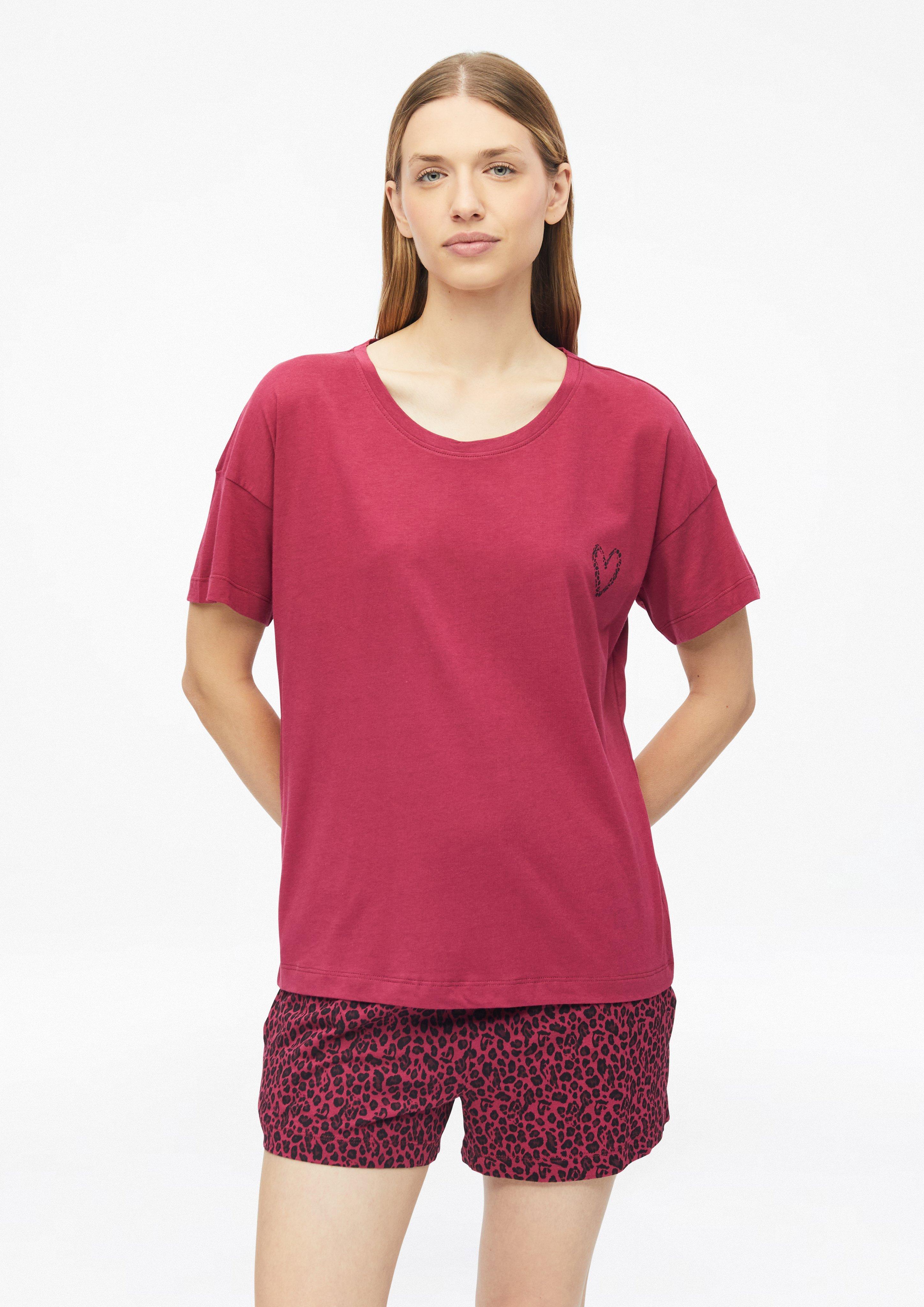 Pyjama-Oberteil mit frontseitigem Herz-Detail in Farbe pink von s.Oliver