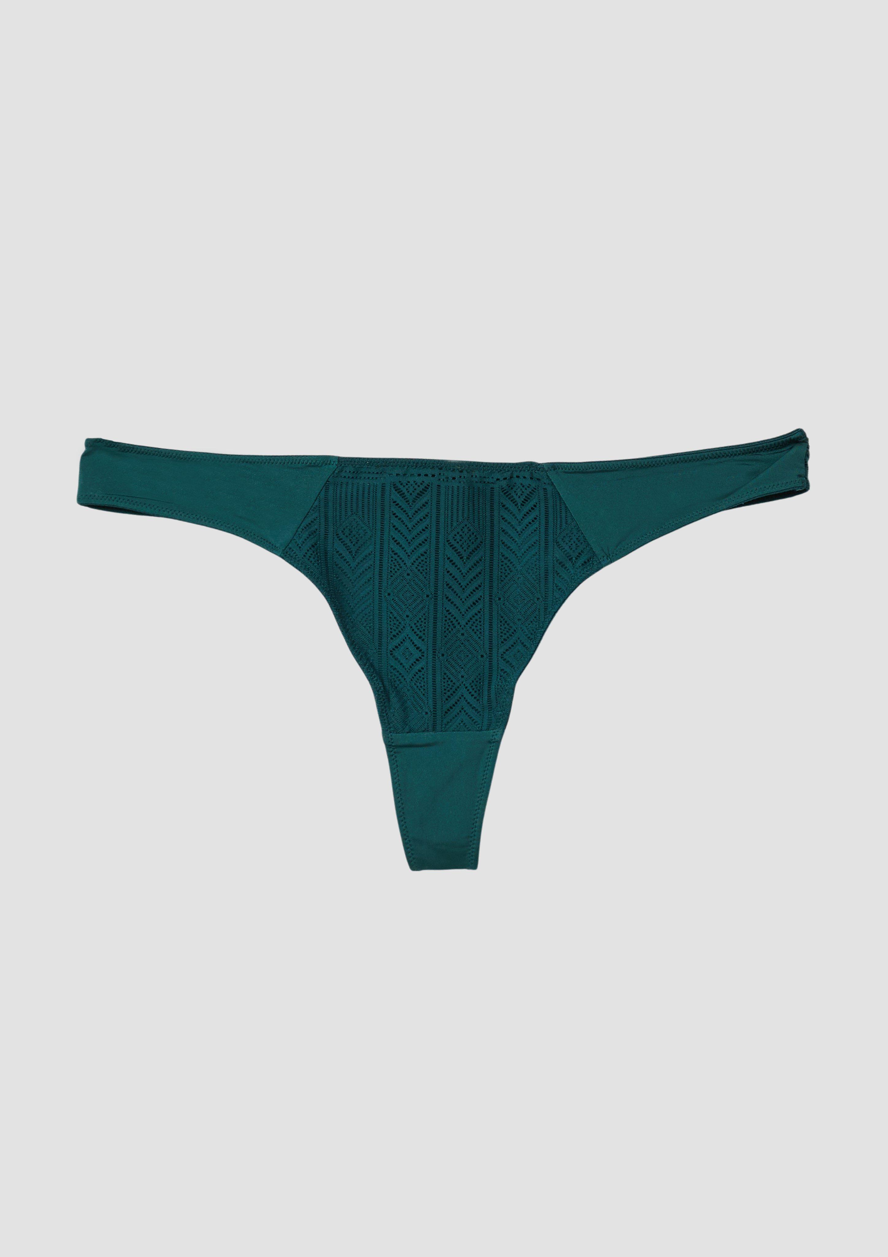 String in 7549 & 1493