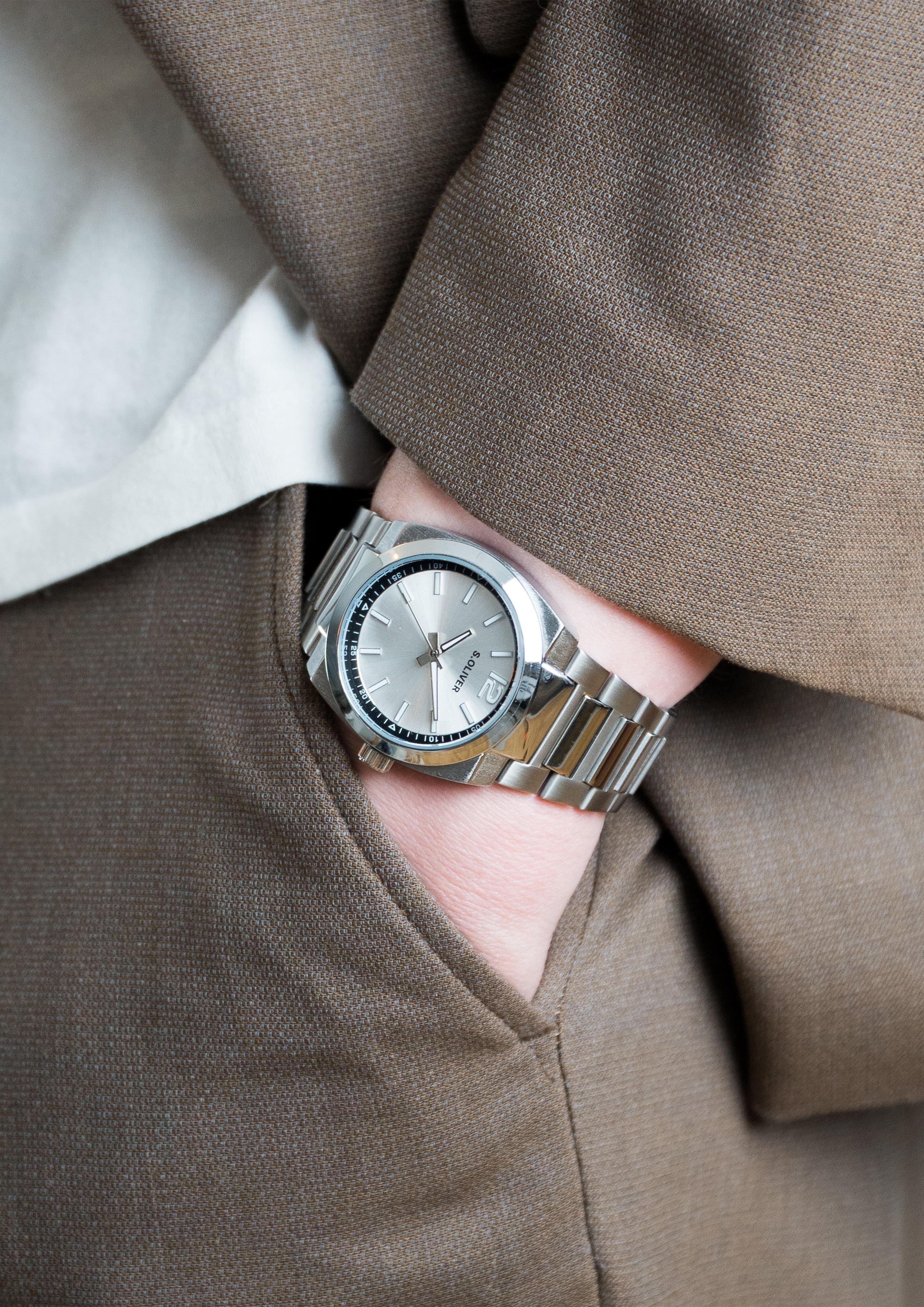 Uhr in 91A3, 91A0, 91A2 & 91A1