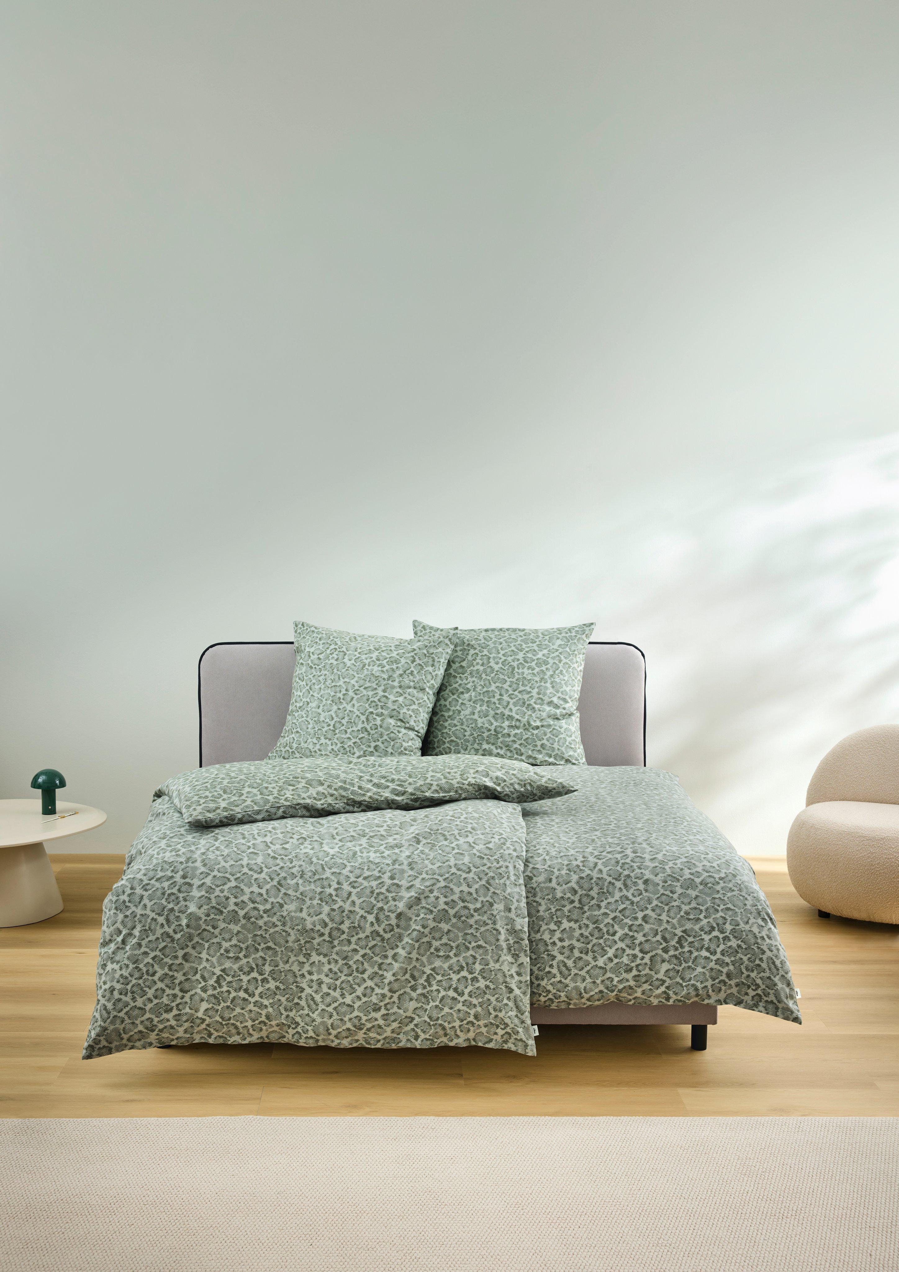 Dames Beddengoedset met dierenprint in groen van s.Oliver