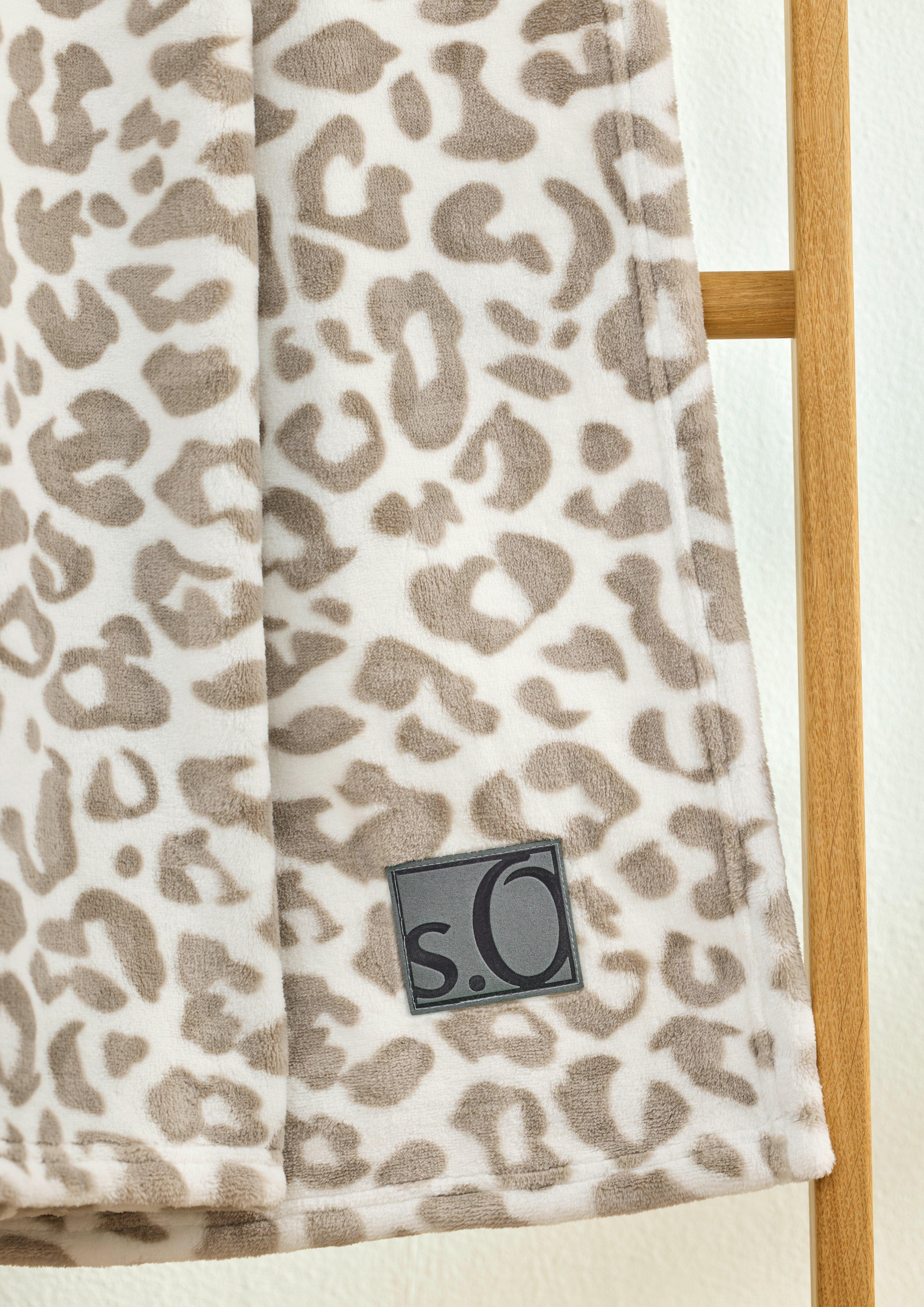 Dames Deken met all-over luipaardprint in beige van s.Oliver