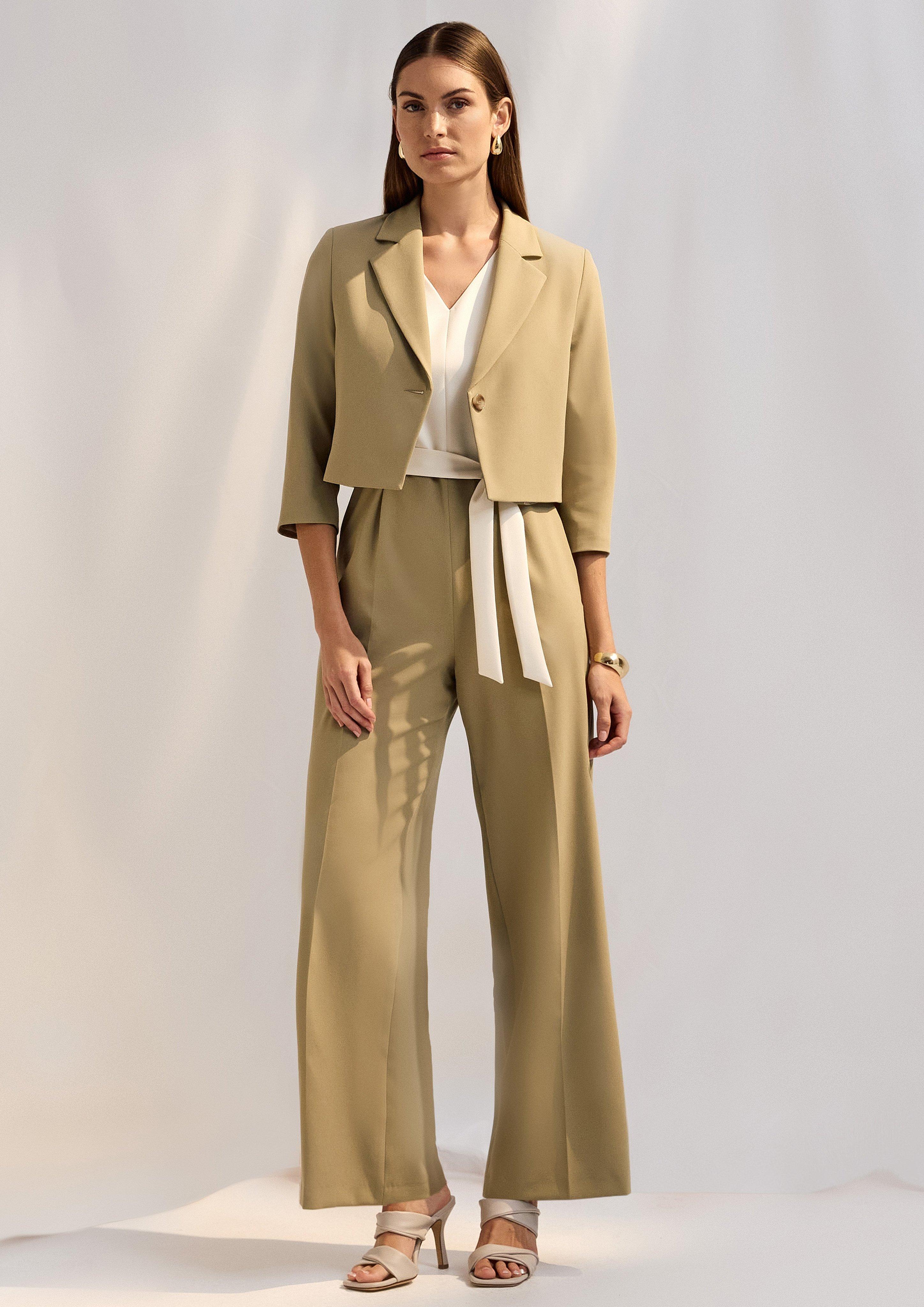 Slávnostný outfit s rafinovanými detailmi in 