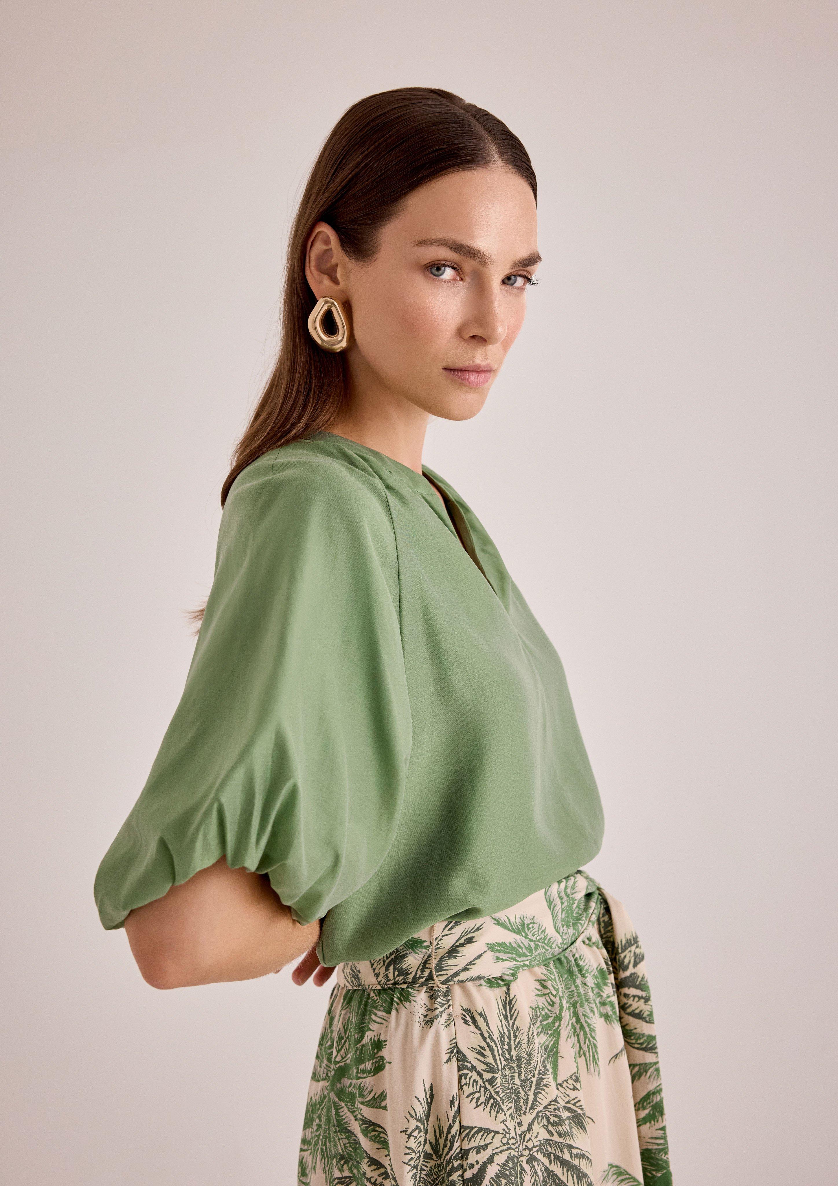  Sommerliches Outfit mit Print-Highlight in  von 