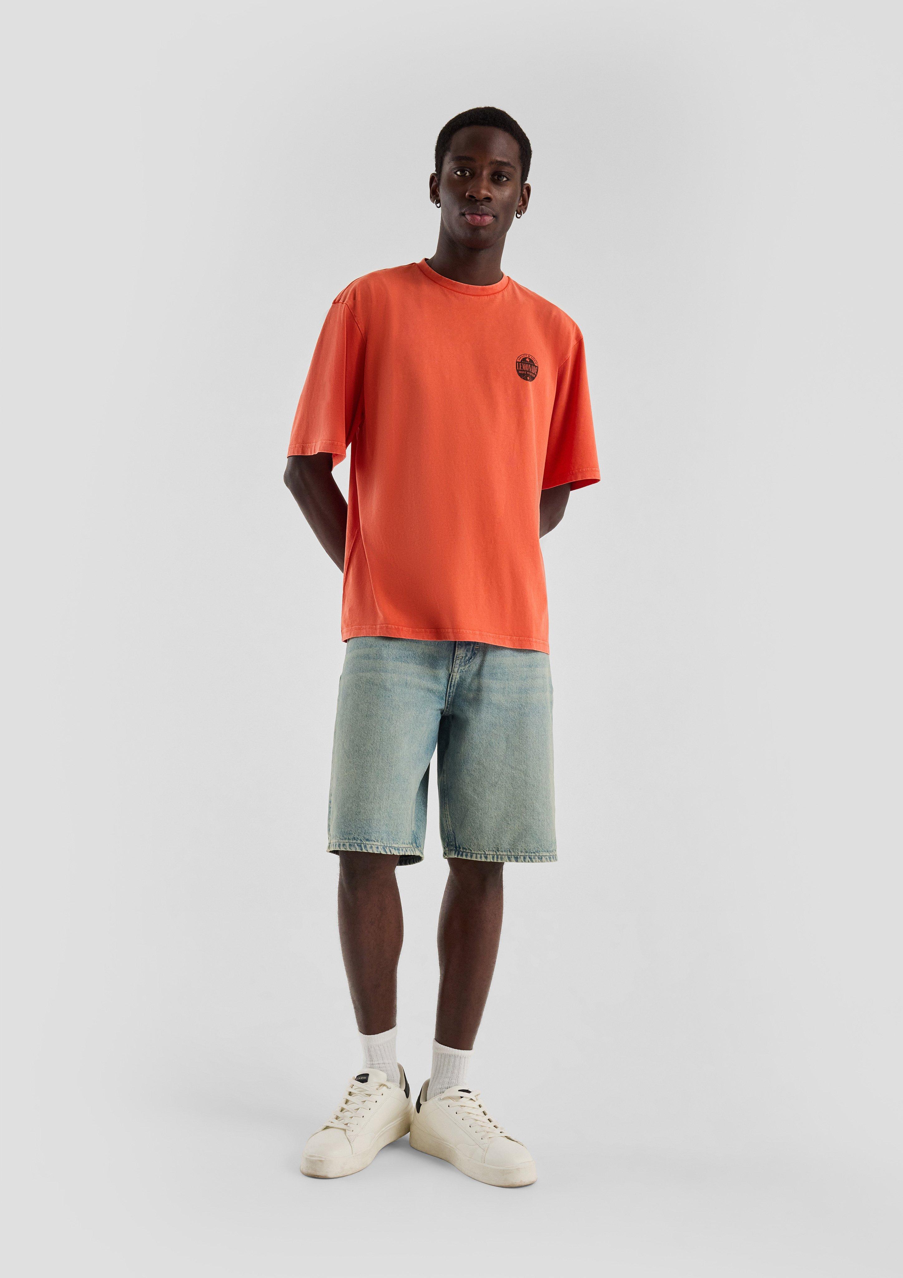  Urban look met accentkleur in  van 