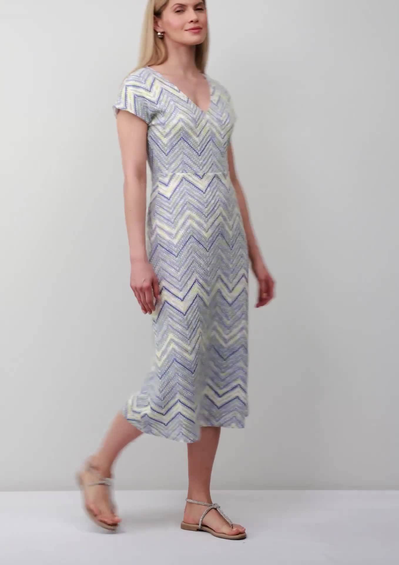 s.Oliver Antailliertes Midikleid aus Strickjersey mit V-Ausschnitt