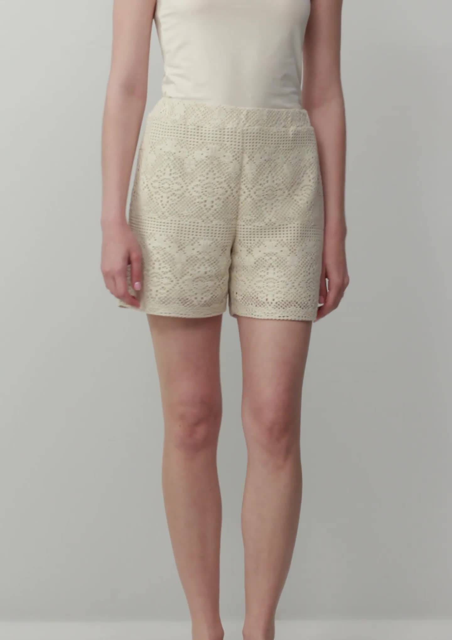 s.Oliver Shorts aus Häkelspitze mit Jerseyfutter