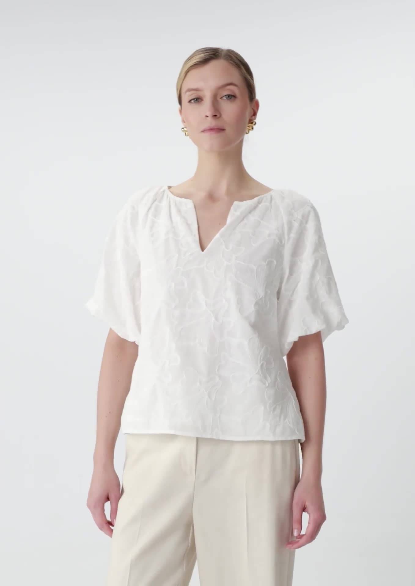 comma Bluse mit All-over-Stickerei und Ballonärmeln