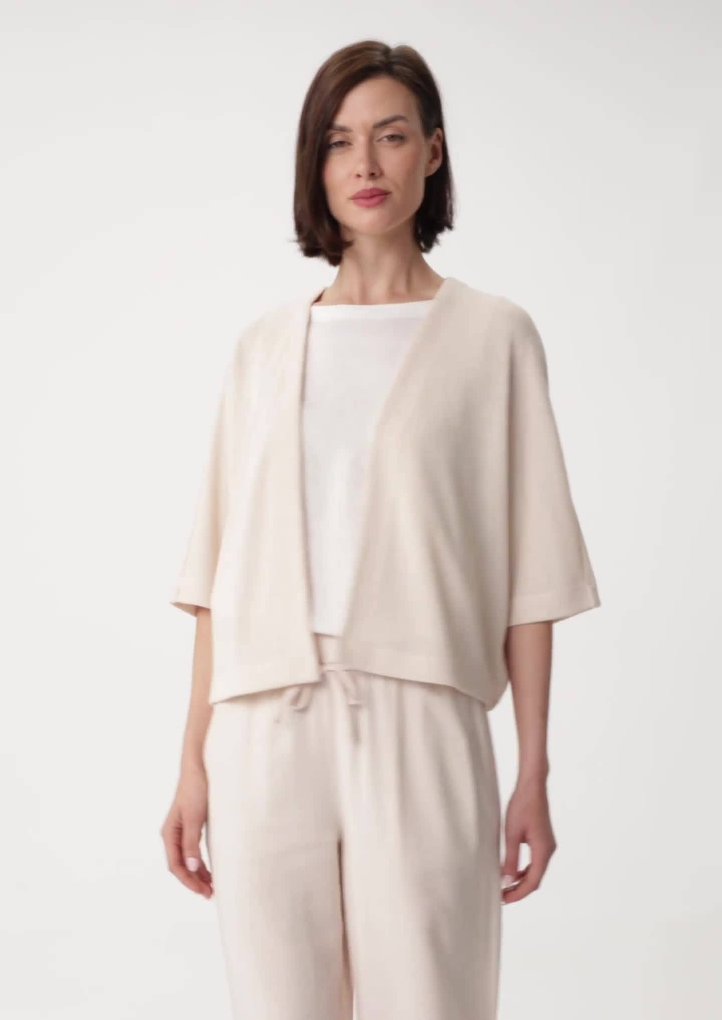 comma Kurzer Cardigan aus Viskosemix mit 3/4-Fledermausärmeln